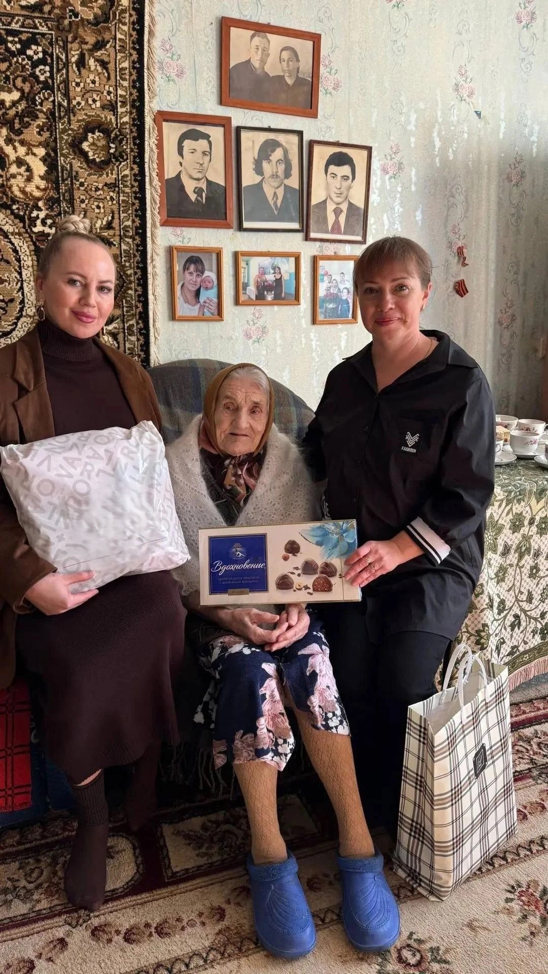 Тружеников тыла и долгожителей Камских Полян поздравили с Днём пожилых людей