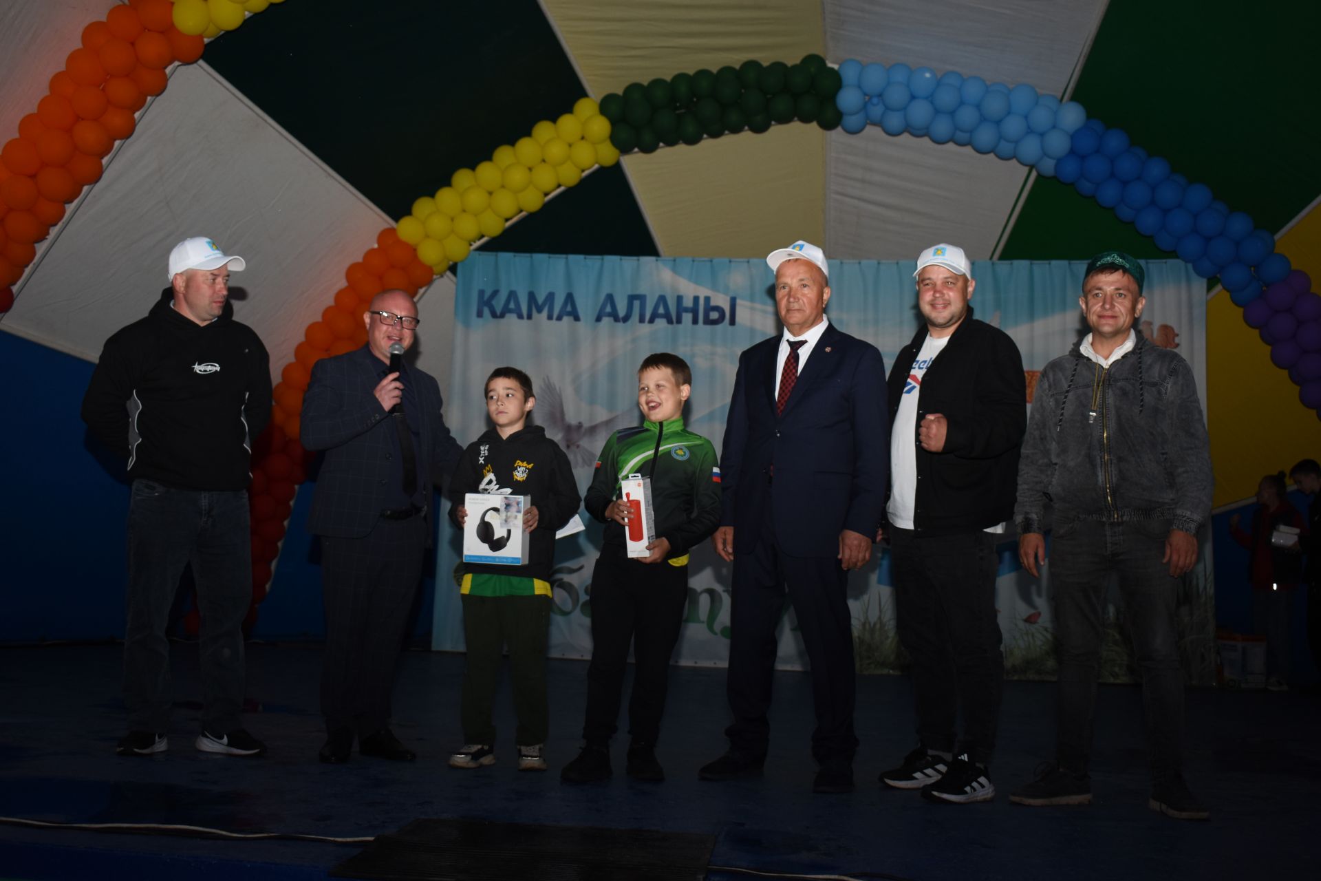 Шумно и по-народному: в Камских Полянах с размахом отпраздновали Сабантуй-2026