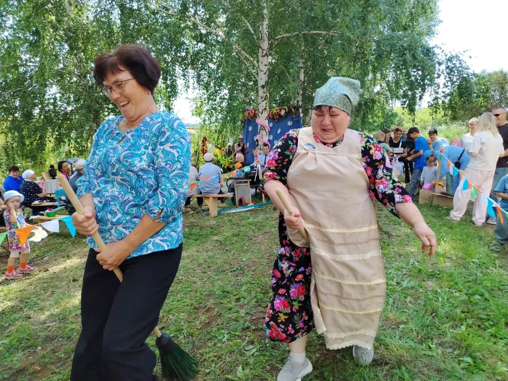 Библиотекари Камских Полян приняли участие в праздновании Дня села в Камском