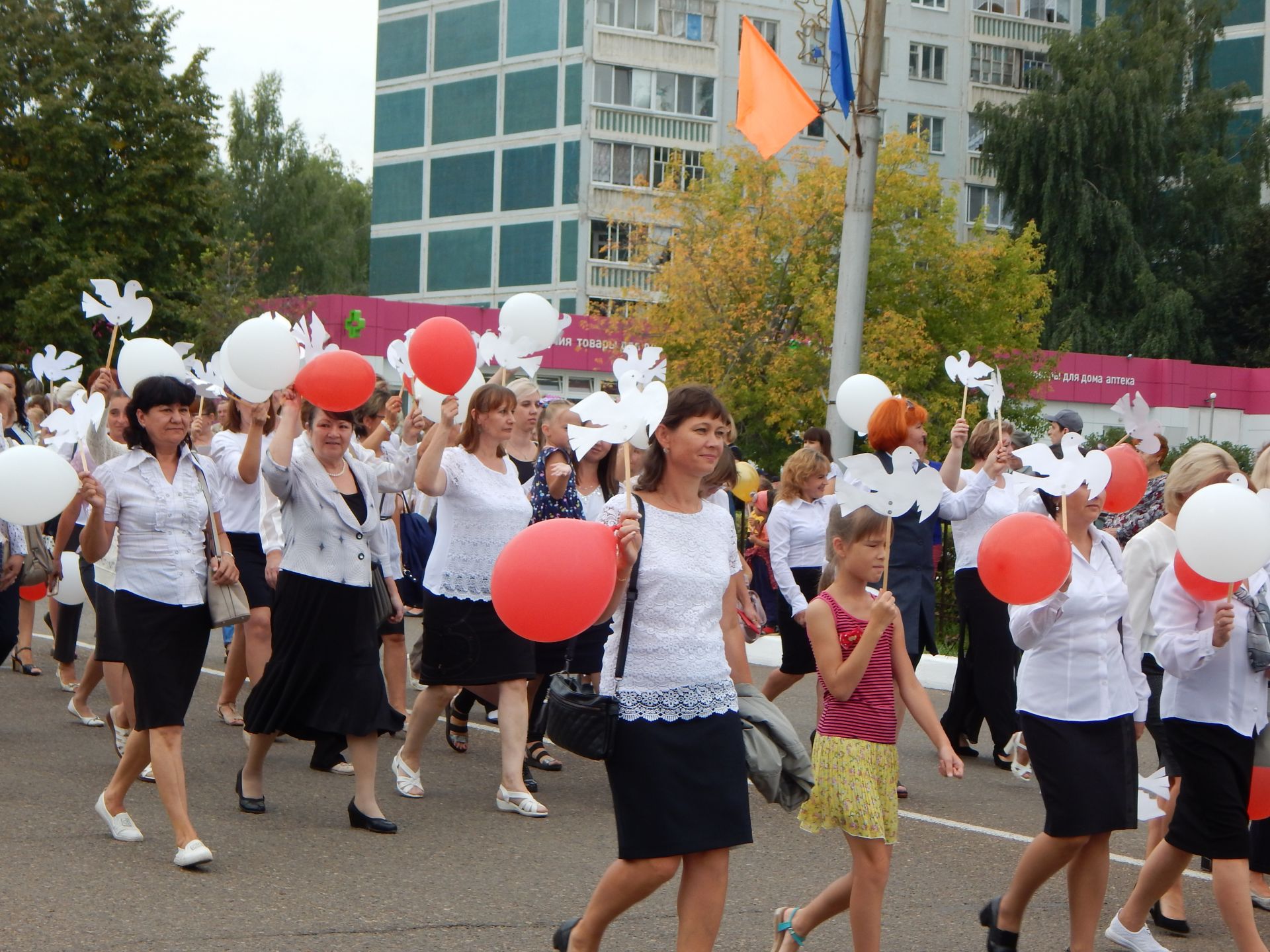 Погода в полянах. Камские Поляны 2021. Цветы Камские Поляны. Камские Поляны 27 марта. Дом 2 /30 Камские Поляны.