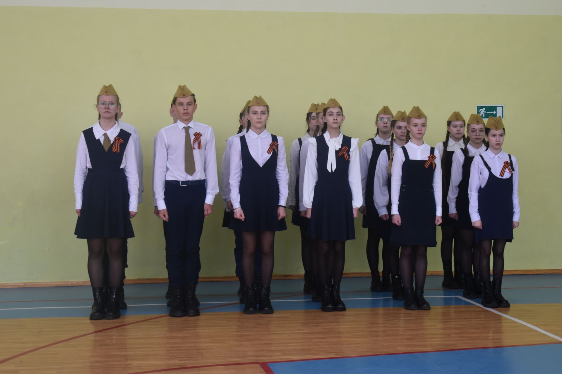 Смотр строя и песни в Камско-Полянской школе № 2