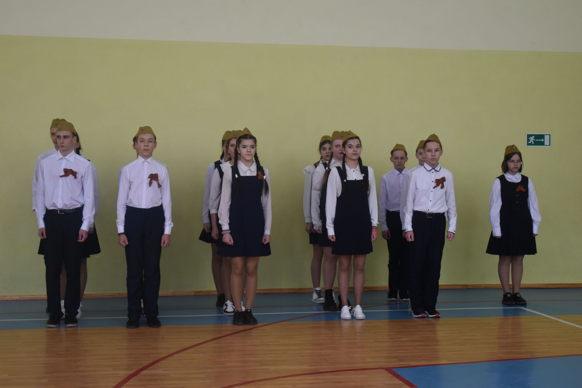 Смотр строя и песни в Камско-Полянской школе № 2