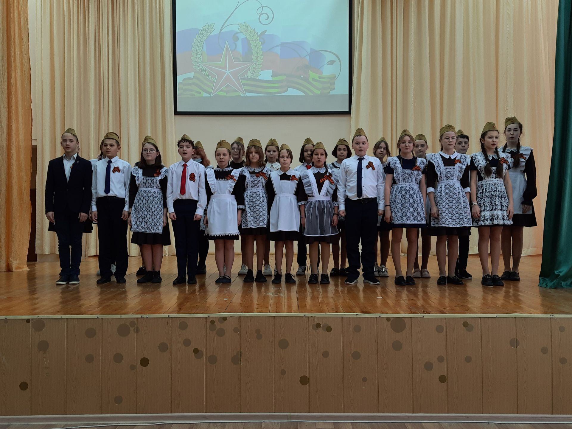 Фестиваль патриотической песни «Пою тебе, мое Отечество» в Камско - Полянской школе №1