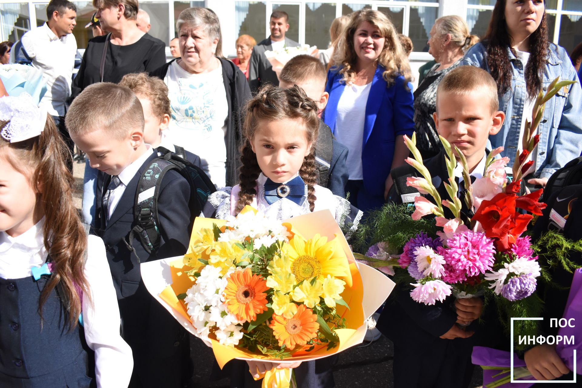 В школе №2 прошла торжественная линейка, посвященная дню знаний💐🎤🎊