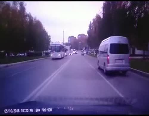 В Нижнекамске водитель сбил трех школьников на пешеходном переходе