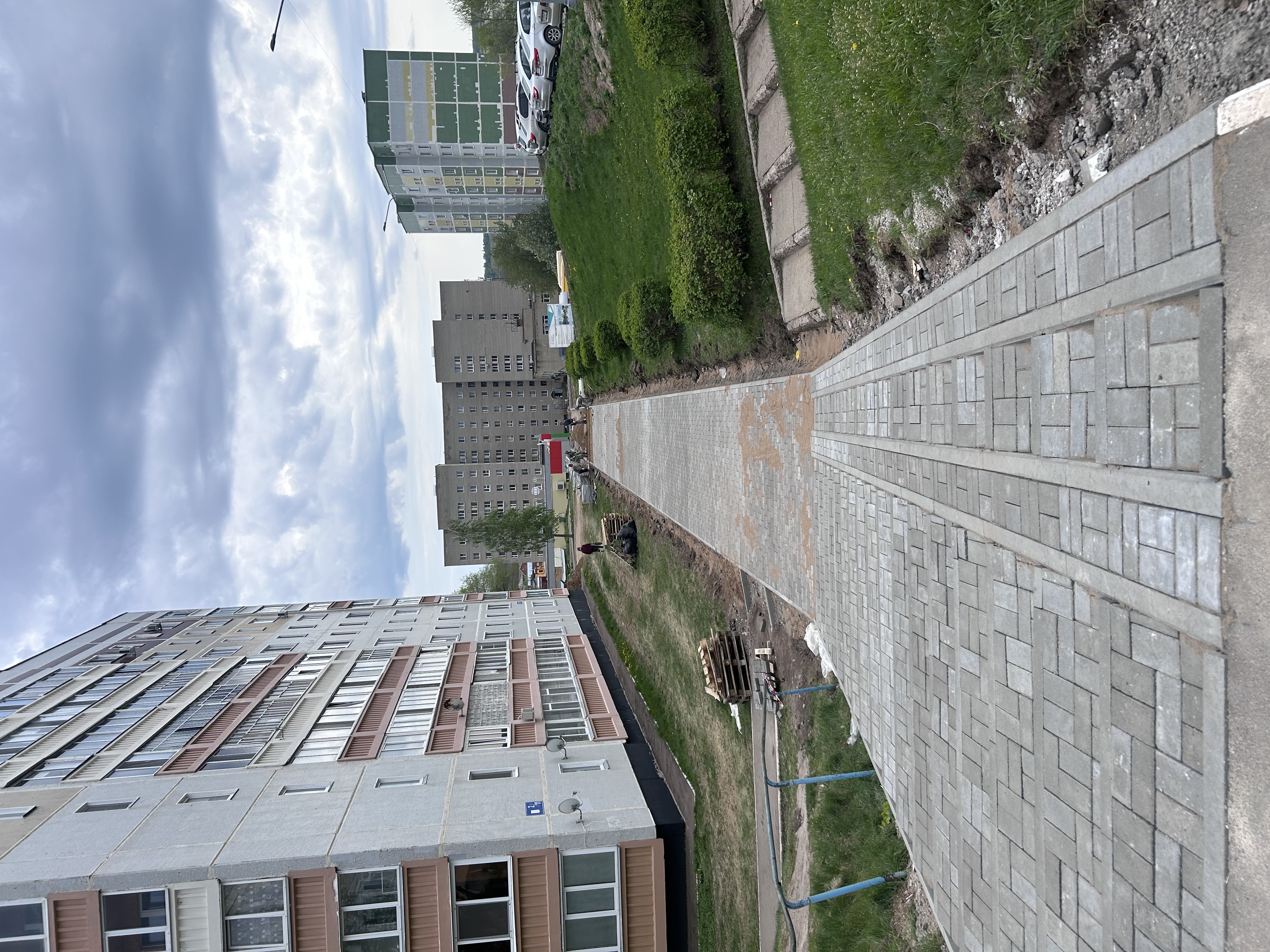 🌳 В Камских Полянах продолжается четвёртый этап благоустройства сквера «Соенеч»