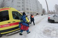 Эпидемиолог напомнил о симптомах гриппа, при которых необходимо вызвать скорую помощь