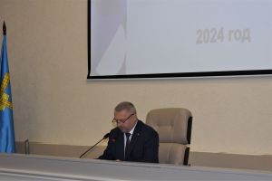 В исполнительном комитете Камских Полян прошла сессия депутатов совета муниципального образования