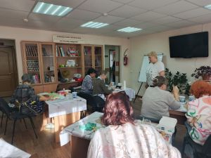 После каникул в Камскополянской библиотеке вновь собралась творческая гостиная