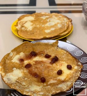 Лучшие рецепты блинов на Масленицу 2026: 5 проверенных способов и 3 главных секрета