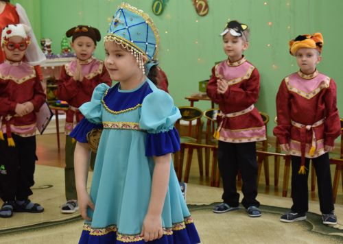 Открывай ворота – стучит Коляда в детском саду «Золотая Рыбка»