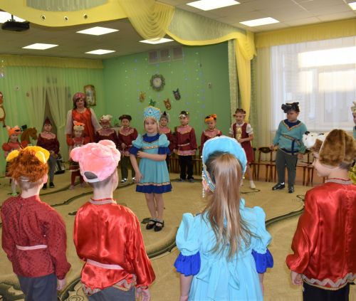 Открывай ворота – стучит Коляда в детском саду «Золотая Рыбка»