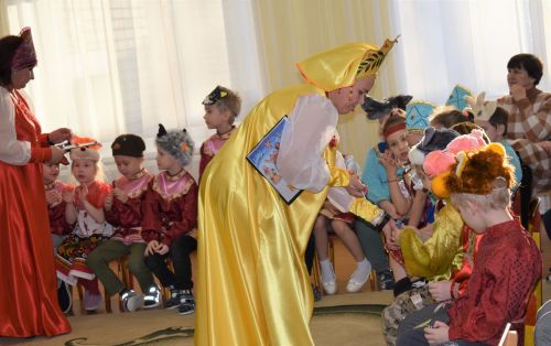 Открывай ворота – стучит Коляда в детском саду «Золотая Рыбка»