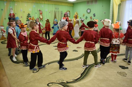 Открывай ворота – стучит Коляда в детском саду «Золотая Рыбка»