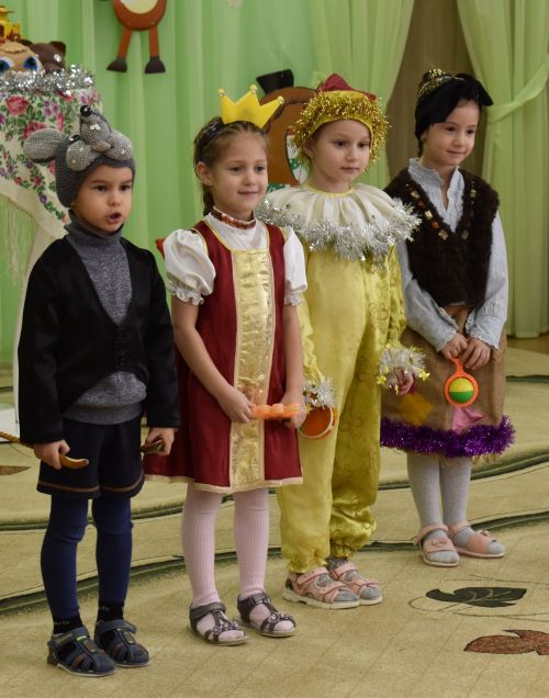 Открывай ворота – стучит Коляда в детском саду «Золотая Рыбка»