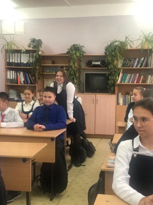 Для учеников камполянской школы №2 провели  проф - дайджест «Дороги, которые мы выбираем»