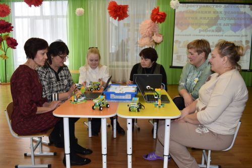 Зональный семинар для педагогов дошкольных учреждений в детском саду «Огонёк»