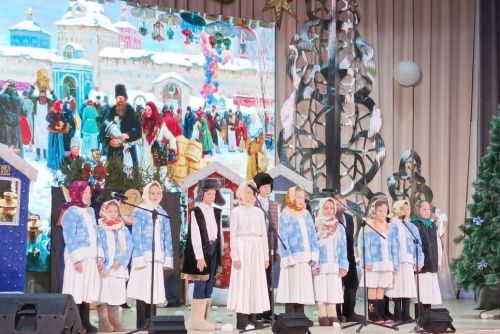 Рождественский подарок для детей Камских Полян