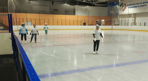 Камполянский клуб «Вдохновение» открывает сезон катания на коньках