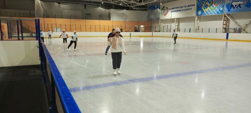 Камполянский клуб «Вдохновение» открывает сезон катания на коньках