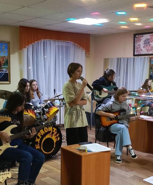 В Центре детского творчества «Радуга» состоялся концерт воспитанников объединения «Город песен»