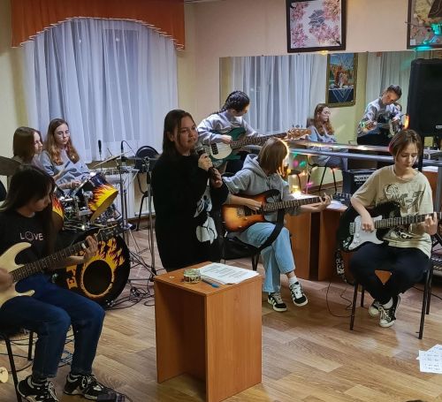 В Центре детского творчества «Радуга» состоялся концерт воспитанников объединения «Город песен»