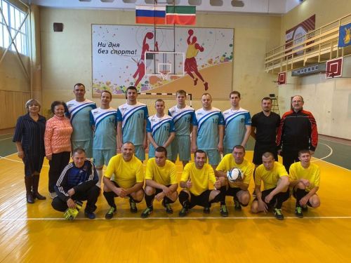 В Камских Полянах прошел товарищеский турнир по мини-футболу