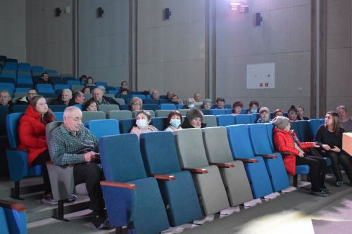Управляющая компания провела встречу с жителями Камских Полян