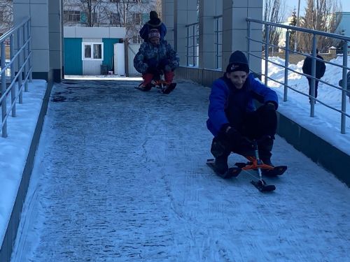 На территории Камско-Полянского дома – интерната прошли соревнования по зимним видам спорта