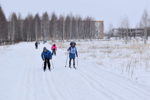 Жители Камских Полян приняли участие в «Лыжне России - 2023» (ФОТОРЕПОРТАЖ)