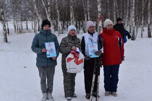 Жители Камских Полян приняли участие в «Лыжне России - 2023» (ФОТОРЕПОРТАЖ)