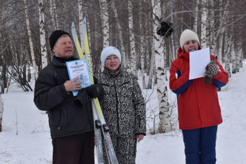 Жители Камских Полян приняли участие в «Лыжне России - 2023» (ФОТОРЕПОРТАЖ)