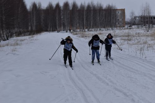 Жители Камских Полян приняли участие в «Лыжне России - 2023» (ФОТОРЕПОРТАЖ)