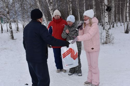 Жители Камских Полян приняли участие в «Лыжне России - 2023» (ФОТОРЕПОРТАЖ)