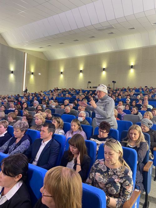 В Камских Полянах прошла встреча с населением