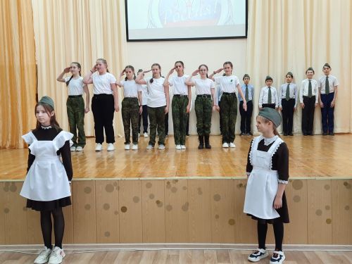 В камполянской школе №1 проходит школьный фестиваль патриотической песни «Пою тебе, мое Отечество»