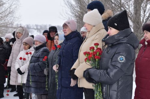 Жители Камских Полян чтят своих героев
