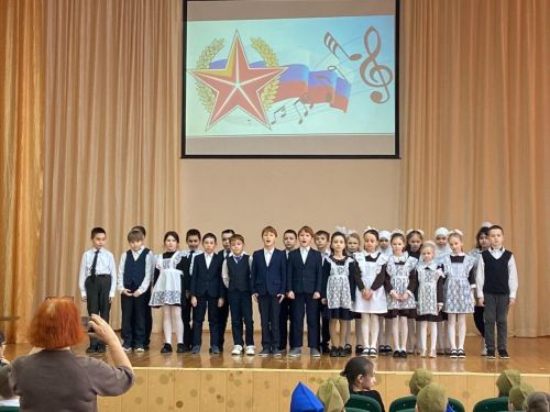 В камполянской школе №1 проходит школьный фестиваль патриотической песни «Пою тебе, мое Отечество»
