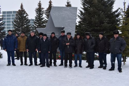 Жители Камских Полян чтят своих героев