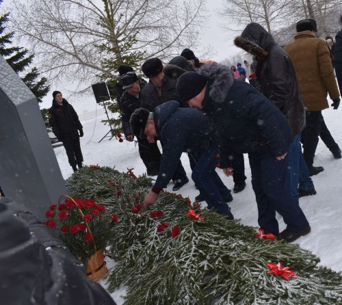 Жители Камских Полян чтят своих героев