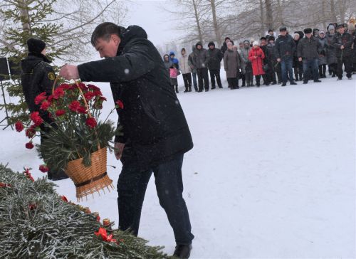 Жители Камских Полян чтят своих героев