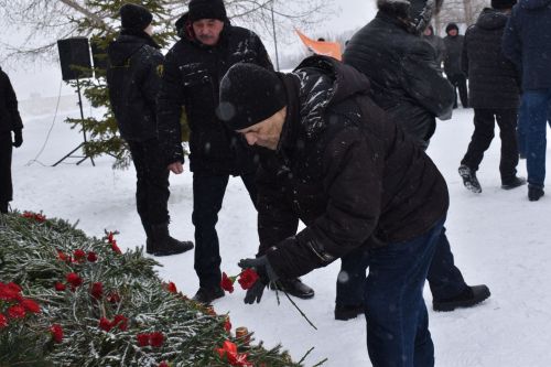 Жители Камских Полян чтят своих героев