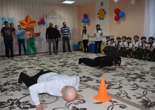 Праздник для пап в детском саду «Солнышко»