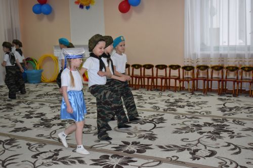 Праздник для пап в детском саду «Солнышко»