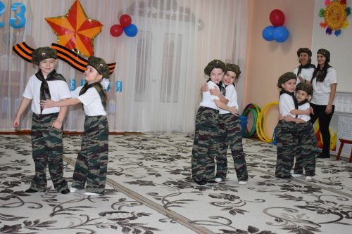 Праздник для пап в детском саду «Солнышко»