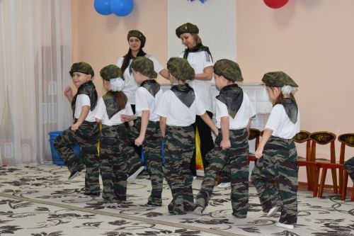 Праздник для пап в детском саду «Солнышко»