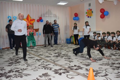 Праздник для пап в детском саду «Солнышко»