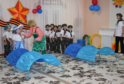 Праздник для пап в детском саду «Солнышко»