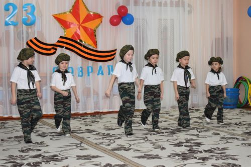 Праздник для пап в детском саду «Солнышко»