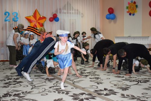 Праздник для пап в детском саду «Солнышко»